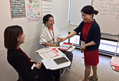 当校の講師は、採用直後本部で研修し、更に学校で毎月「少人数講師勉強会」を通してしっかり中国語指導法を身につけています。